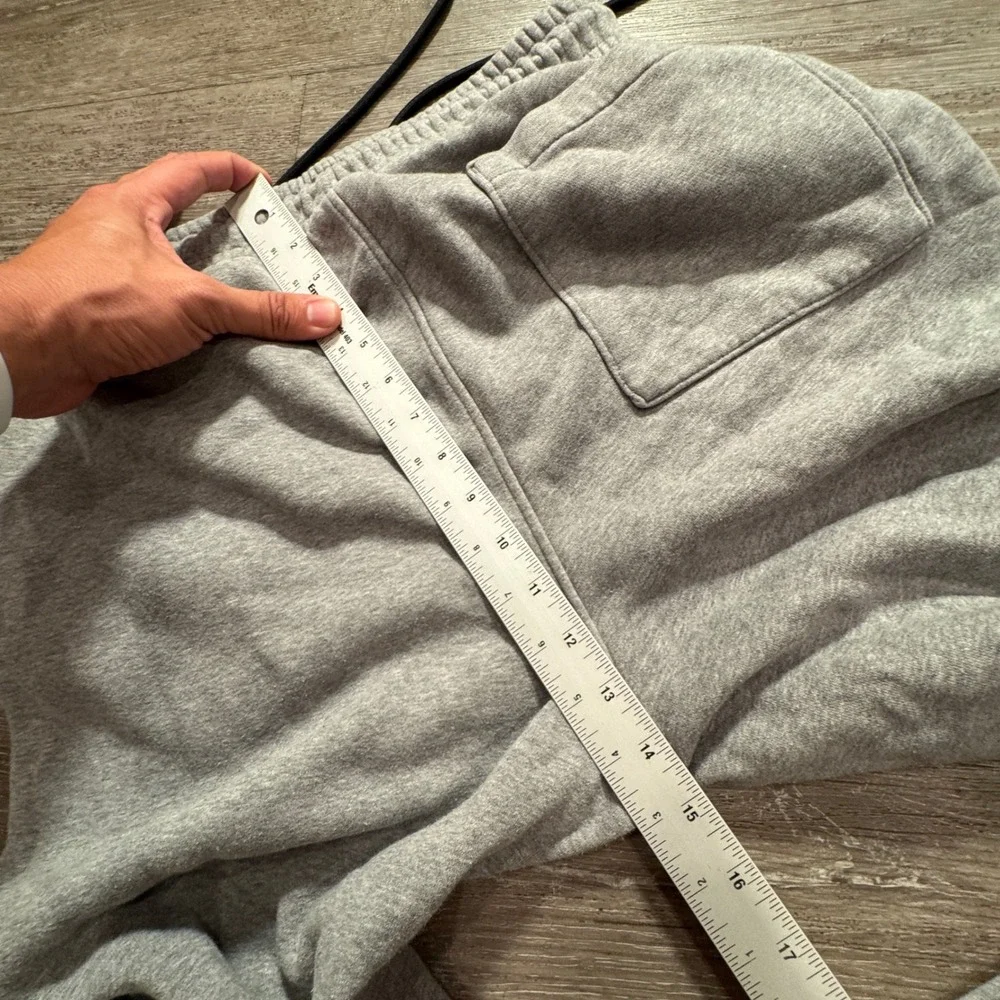Jordan brooklyn essentials
